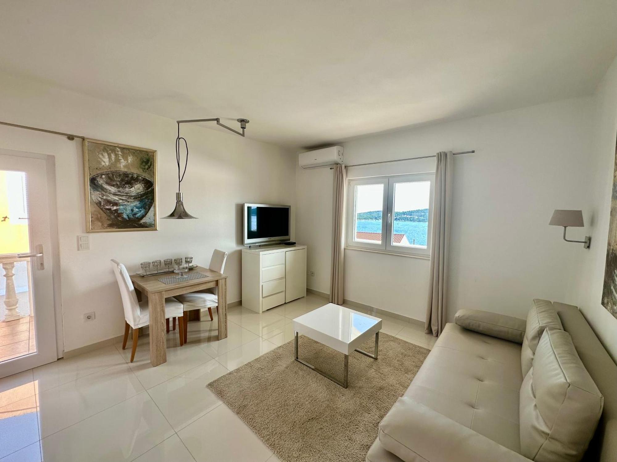 Villa Perla Tisno Buitenkant foto