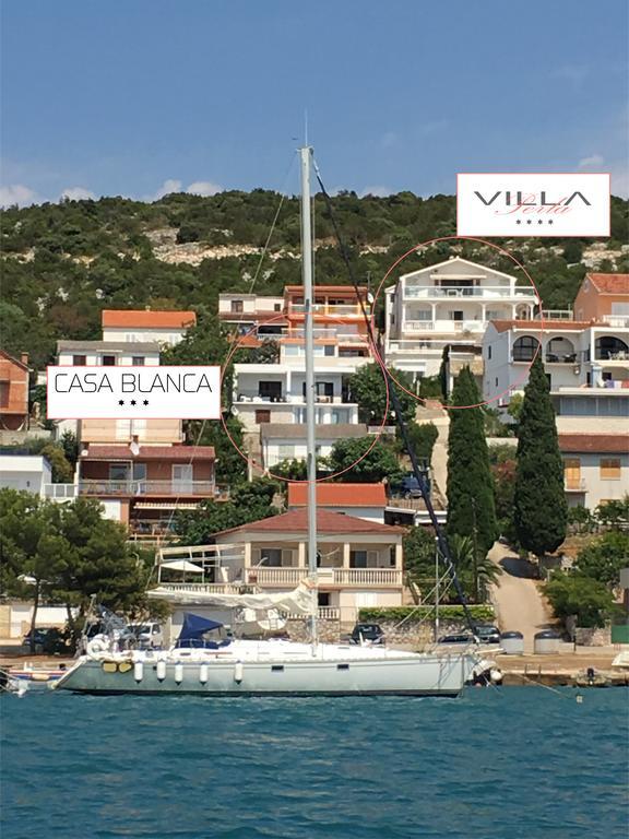 Villa Perla Tisno Buitenkant foto